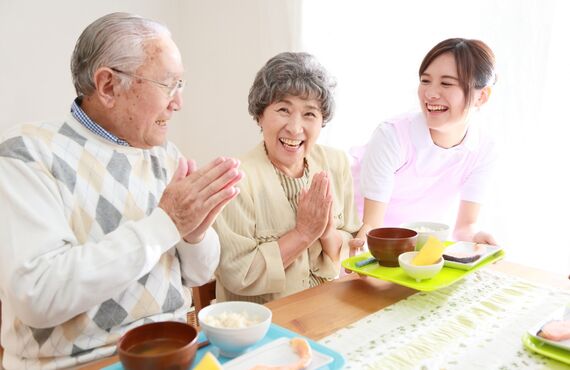 介護施設に安心安全を提供する酸化チタン | 福岡で光触媒の除菌を行う株式会社Beauture